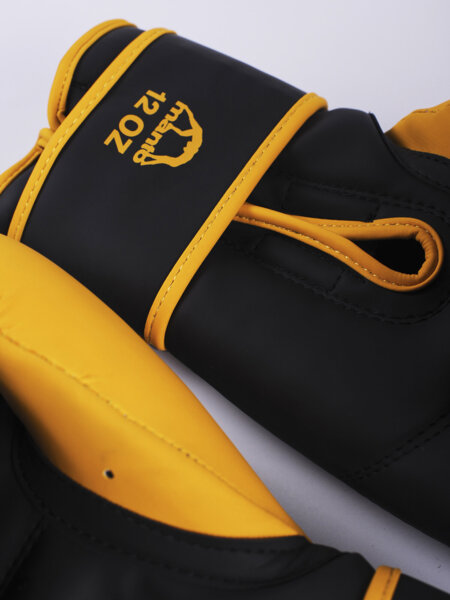 MANTO ESSENTIAL boxing gloves - black and yellow