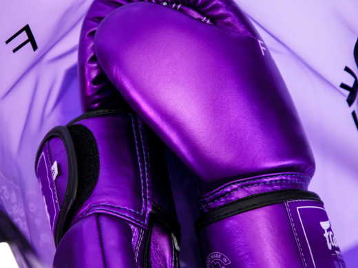 FAIRTEX BOXING GLOVES BGV22 (metallic purple) + bag &quot;K&quot;