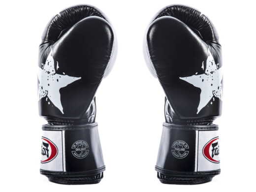 RĘKAWICE BOKSERSKIE FAIRTEX BGV1-N (black/white/black) "Nation Print" "K"